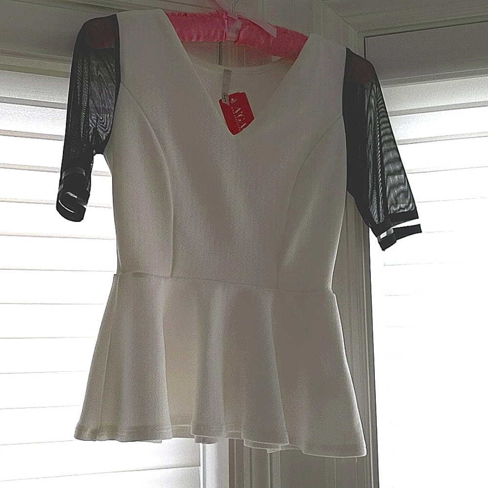 NEW WITH TAGS A'gaci Peplum Mesh Sleeve Top